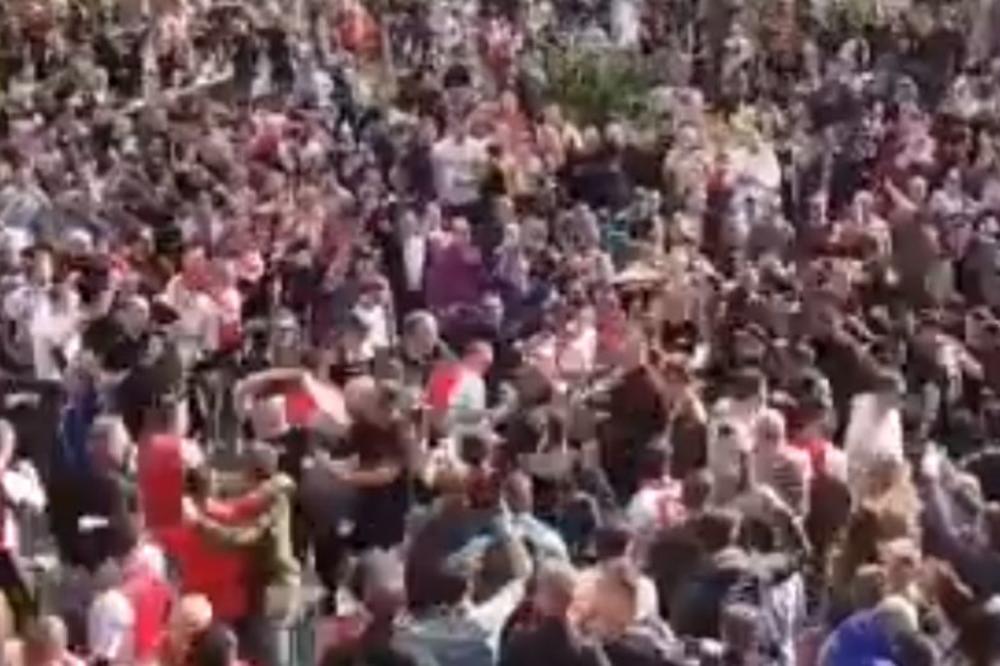 NAVIJAČI NAŠLI NAČIN DA PRISUSTVUJU UTAKMICI U LONDONU: Uprkos zabrani, ultrasi putuju u Englesku!
