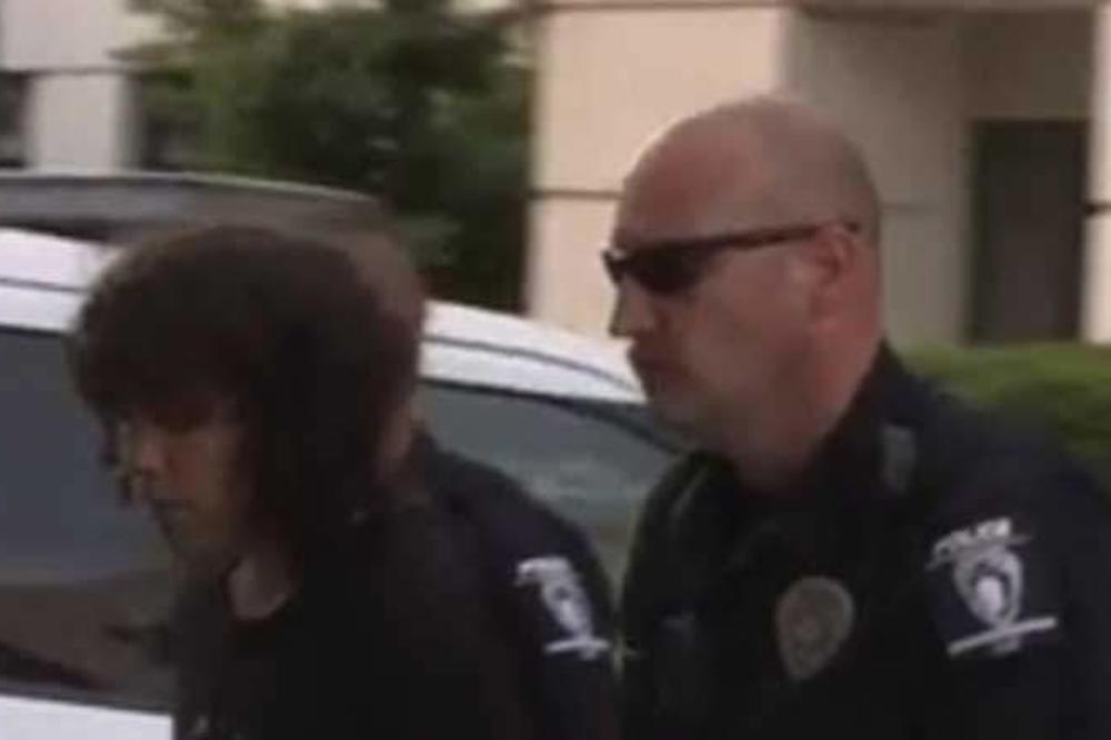 OVO JE NAPADAČ! PUCNJAVA NA AMERIČKOM UNIVERZITETU, DVOJE LJUDI UBIJENO! Student poludeo i pucao na ljude!