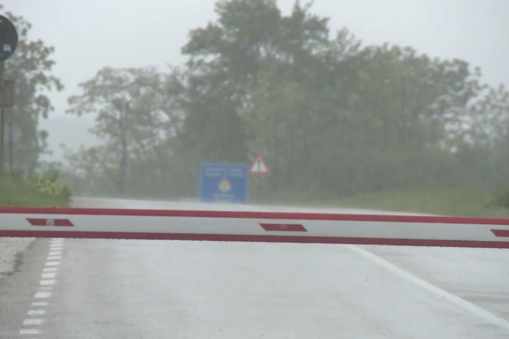 TRAŽILE OD PUTNIKA MITO NA CARINI, PA GA POSLALE NA BANKOMAT: Sraman potez HRVATSKIH službenica, sve SNIMLJENO