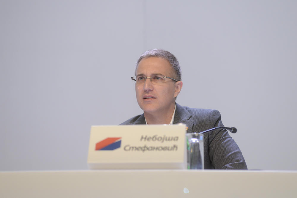 STEFANOVIĆ UPOZORIO VOZAČE: Pravila nisu zbog kazni već zbog zaštite života