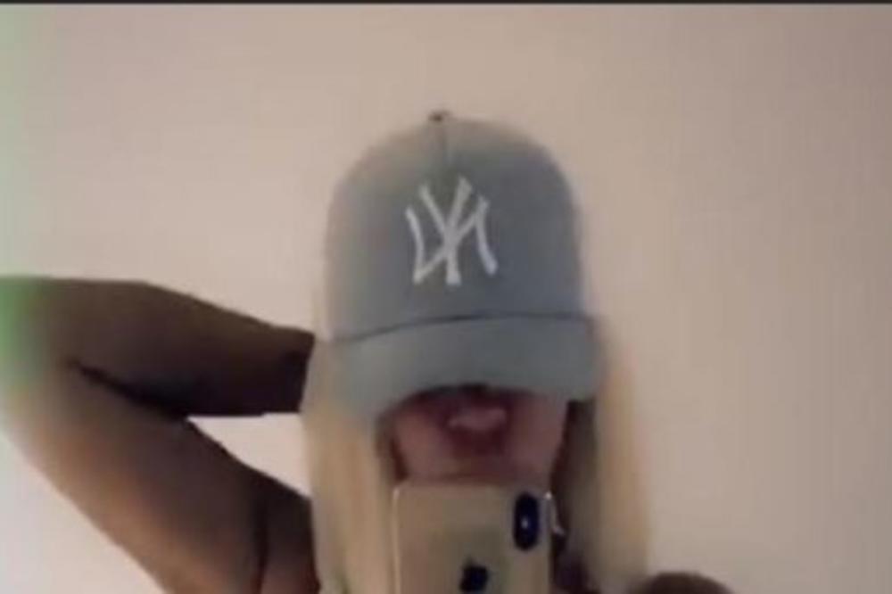 NIJE DUGO MIROVALA: Dara Bubamara objavila NOVI VRELI SNIMAK iz kupatila! Sakrila lice, OSTALO NA IZVOL'TE! (VIDEO)