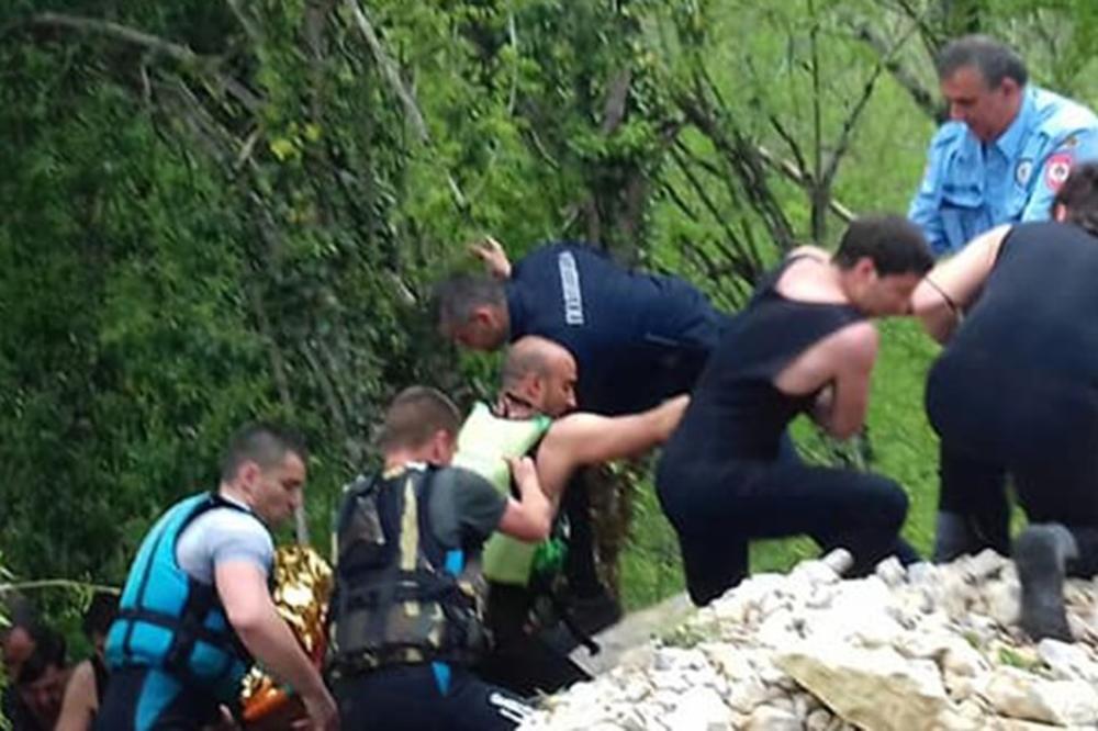 SRPKINJU SPASLE DOKTORKE IZ HRVATSKE! Detalji teške nesreće na raftingu na Tari!