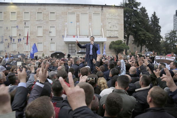BAŠA PROGLASIO POBEDU NA IZBORIMA U ALBANIJI: Poslao je jednu poruku!