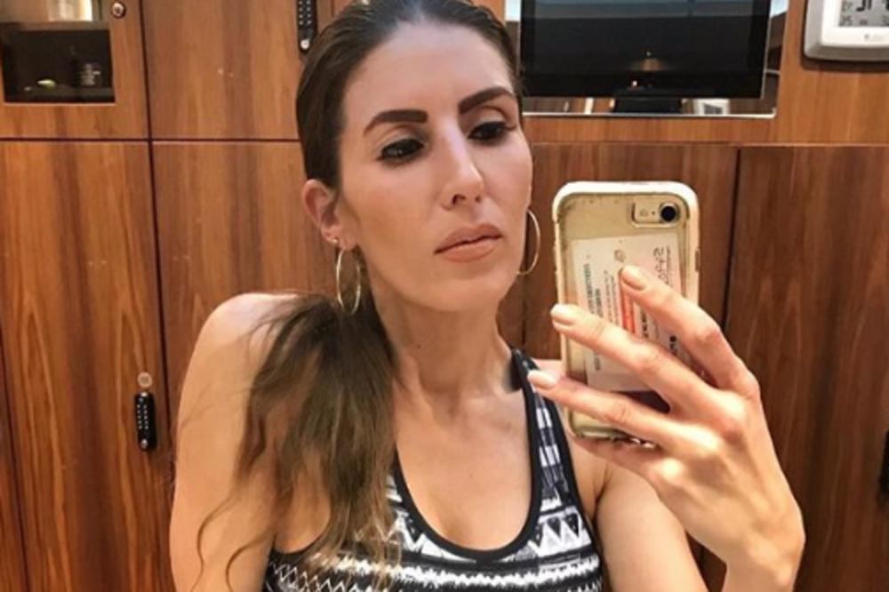 DANAS JE SLAVNA, ALI JE ZA TO PLATILA DEBELO: Ostavila je dete roditeljima i otišla u svet! UOPŠTE SE NE KAJE