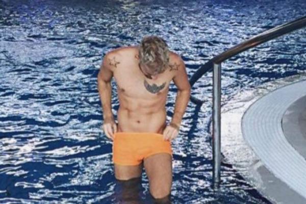 NOVA PO*NO AFERA TRESE SRBIJU: Posle Kalinića i Davora objavljene fotke PEVAČA GRANDA