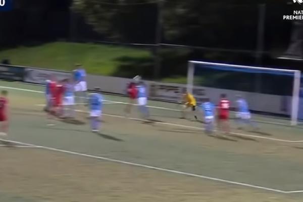 VAŽNO JE PREZIVATI SE NA -IĆ: Srbin iskopirao Zlatana i postigao jedan od najlepših golova sezone!