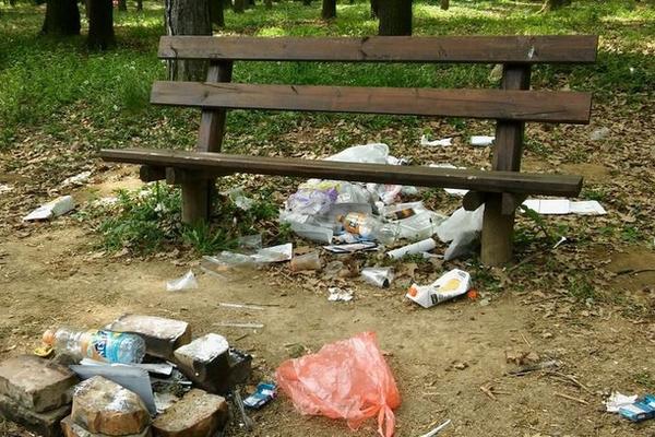 BRUKA! OVO JE RUŽNA STRANA 1. MAJA: Beogradska izletišta pretvorena u DEPONIJE posle uranka (FOTO)