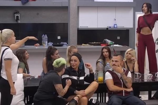 STANIJA HOĆE DA PROTERA SANJU IZ BEOGRADA: Jeftinjarica hoće da bude ELITNA, svađa oko MUŠTERIJA!