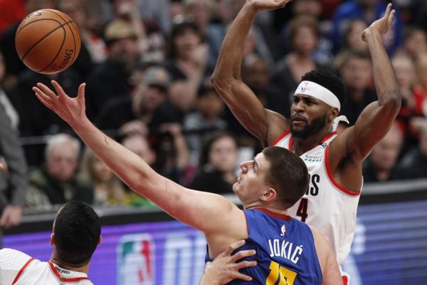 FENOMENALNI JOKIĆ NIJE MOGAO SAM: Denver izgubio od Portlanda, sve se rešava u sedmom meču (VIDEO)