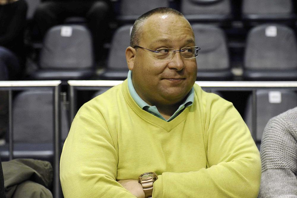 VULETIĆ NA DAN TITOVE SMRTI PROZIVAO ZVEZDU: BeograCka manguparija! A ovamo - 'Druže Tito, mi ti se kunemo'!