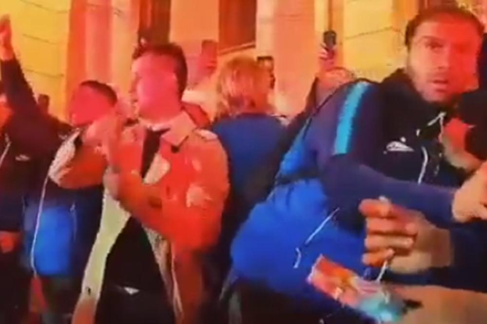 BANE IVANOVIĆ PREMRO OD STRAHA: Baklje su sastavni deo proslave titule, ali on nije navikao na tako nešto!