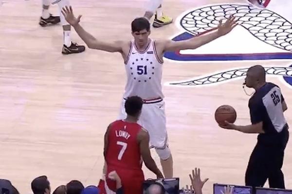 NIJE VIŠE BOBINATOR, SADA JE BOBITRAKTOR: Seoski život na Marjanovićev način!