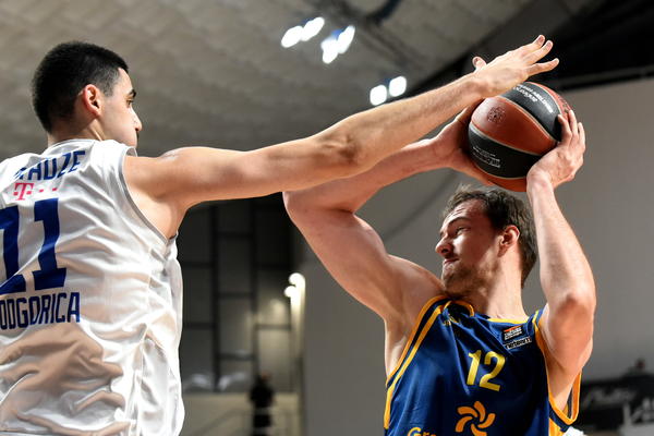 Obrni-okreni, ali nagrada za Evroliginu 'Zvezdu u usponu' na kraju uvek nekako stigne u Srbiju!