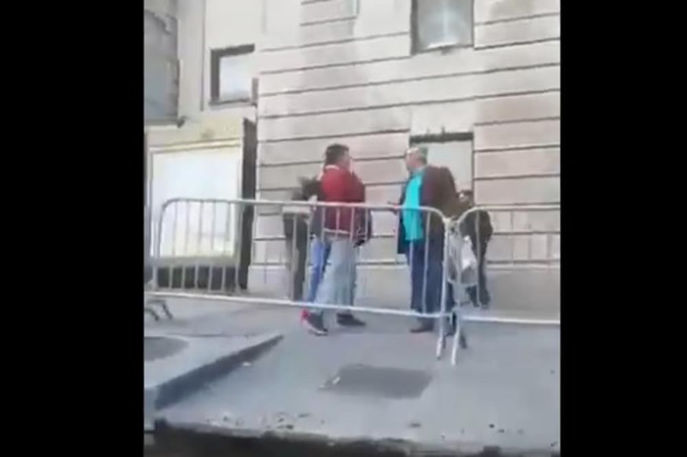 OBRT U SLUČAJU NABODA U GLAVU NA TRGU REPUBLIKE: Mladić izazivao napadača i psovao ga! Ovaj video otkriva istinu!