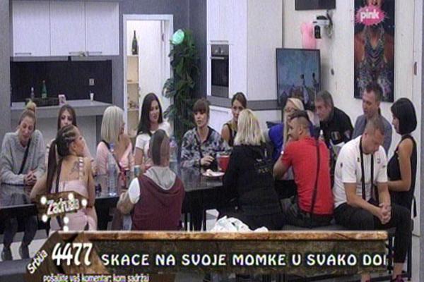 ZBOG PARA SE POMIRILI! Mića raskrinkao Subotiće! (VIDEO)