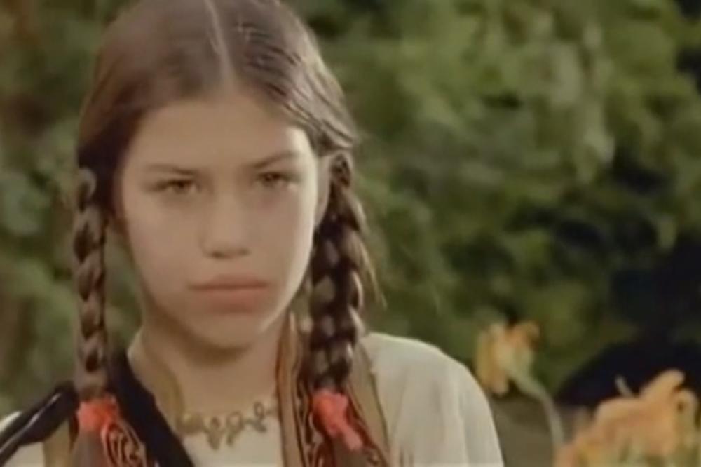 MNOGI TVRDE DA MALA ZONA DANAS LIČI NA OVU MAČKU: U braku je sa 23 godine STARIJIM DASOM i izgleda BOŽANSTVENO