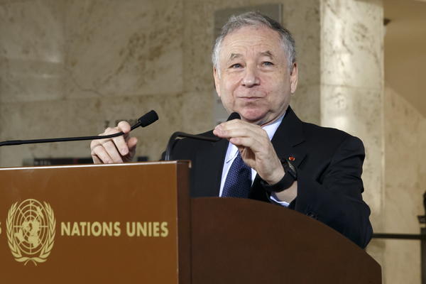 BIVŠI ŠEF FERARIJA GOVORIO O ŠUMAHERU: Poznate su nove informacije o stanju slavnog vozača Formule 1!