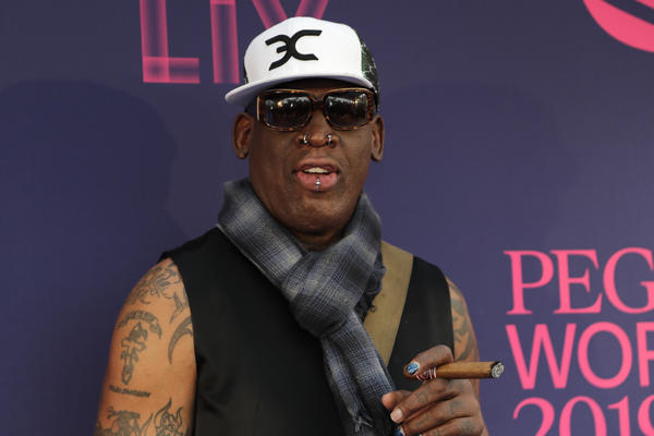 UMRO OTAC DENISA RODMANA: Imao je 29-oro dece, a slavni sin ga se odrekao, pa zažalio