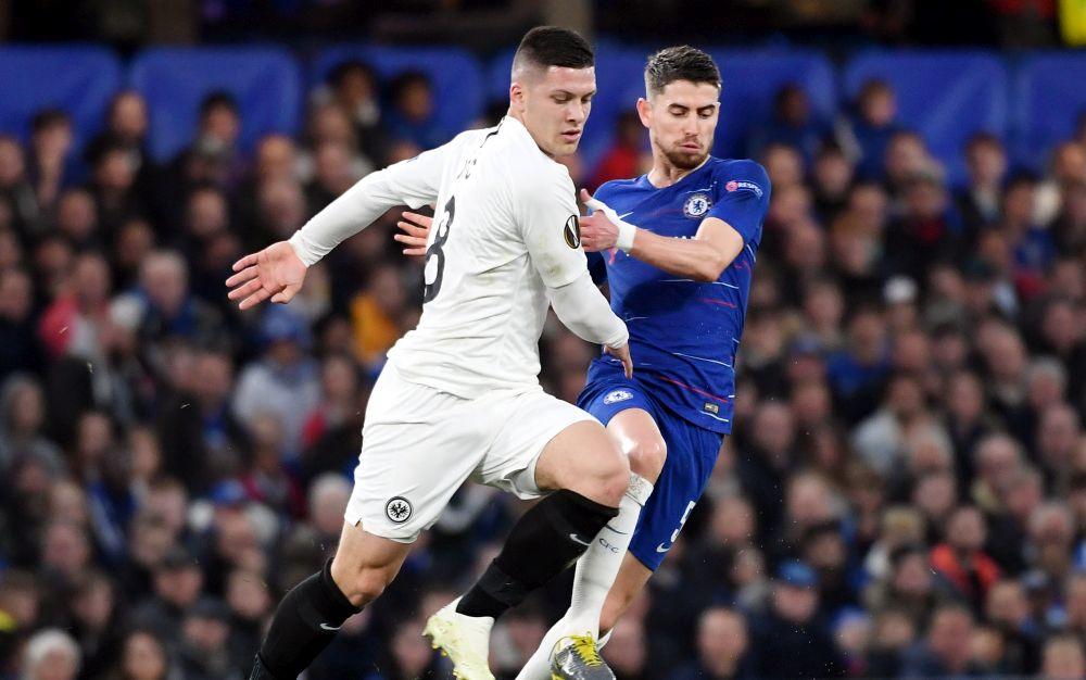 Luka Jović protiv Čelsija  