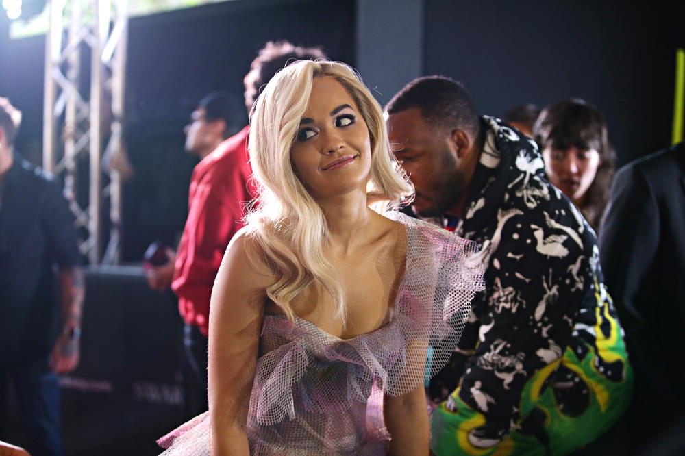 RITA ORA PAZARILA NEKRETNINU U SRBIJI OD SKORO 2 MILIONA EVRA: Ovakav LUKSUZ ima samo na filmovima! (FOTO)