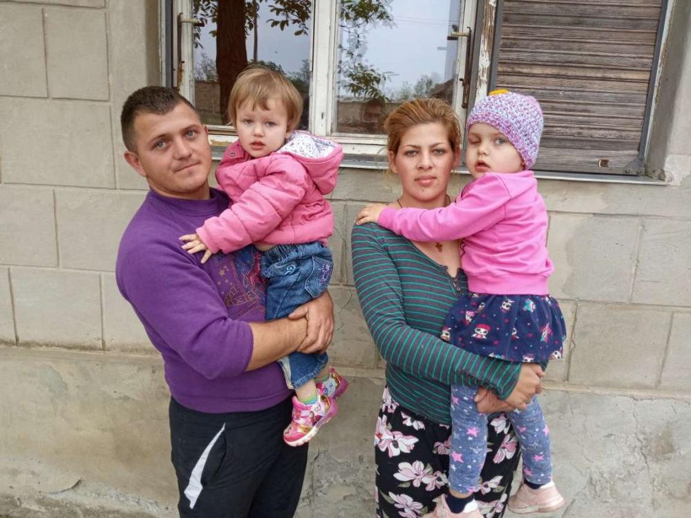 Marin i Ana sa devojčicama Teodorom i Andreom