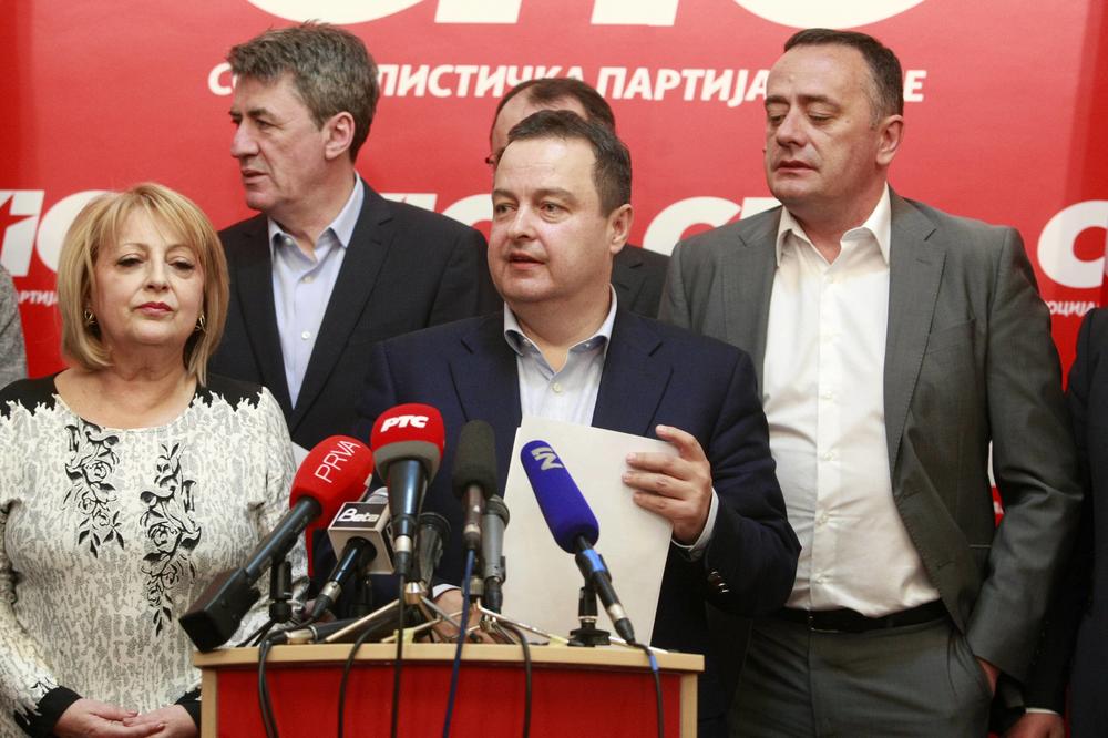 DAČIĆ ZAVEO RED U SPS, SVI STREPE OD NJEGOVE ODLUKE! Socijalisti se uvukli u MIŠJE RUPE pred sednicu GO stranke