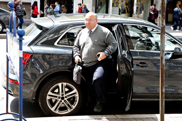 ZVANIČNO: Vladimir Vuletić podneo ostavku!