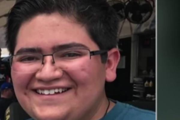 NE MORAŠ DA BUDEŠ HEROJ Tinejdžer ignorisao savet oca, bacio se na napadača u školi i sprečio MASAKR