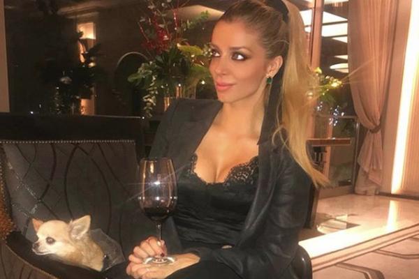 ĐOKOVIĆ U ZAGRLJAJU VATRENE I VRELE HRVATICE: On je predivno ljudsko biće! Najlepša na svetu oduševljena Novakom!