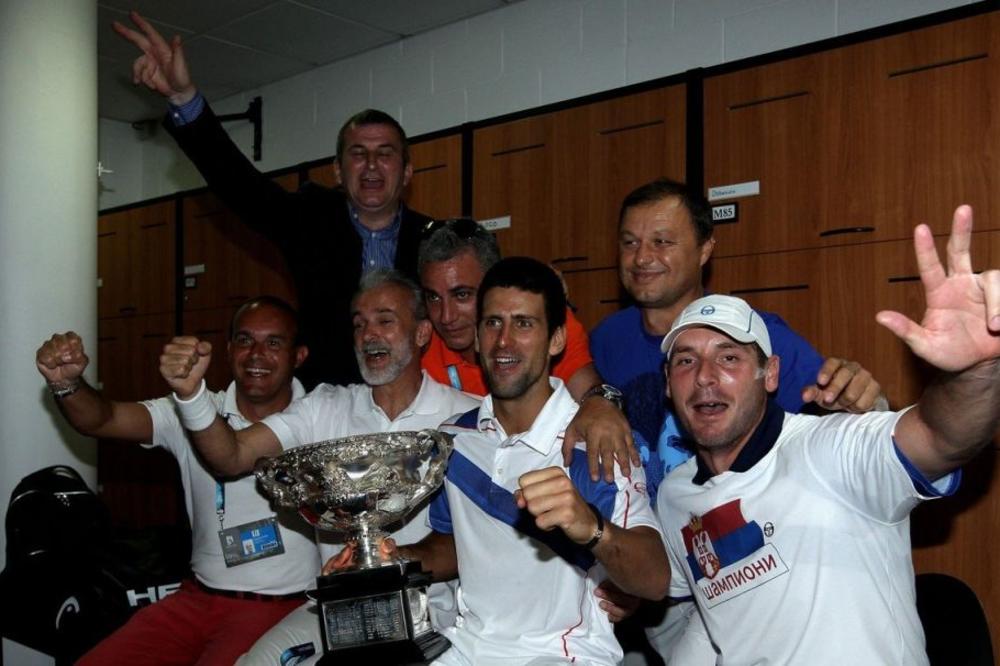 ČOVEK KOJI JE OD ĐOKOVIĆA STVORIO ŠAMPIONA: Kriška hleba je otkrila problem! A sve je shvatio dok je gledao meč!