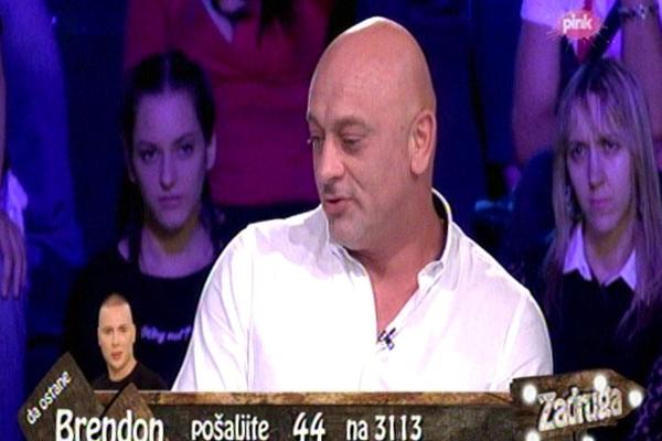 PRIJATELJ OTKRIO! Kada uhvate Davida u laži, on kreće sa GALAMOM!