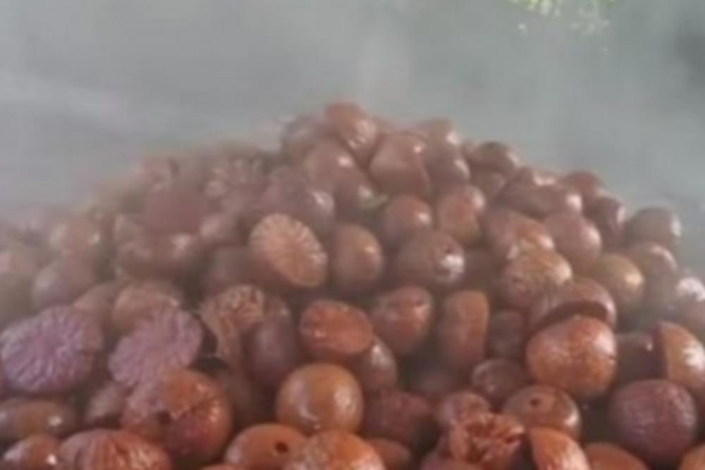 MILIONI LJUDI IH JEDU, A OD NJIH NASTAJE RAK: Nema opasnije namirnice od ove!