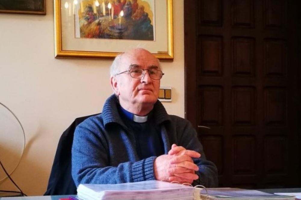 UMRO JAKOV JURENDIĆ OD POSLEDICA POŽARA: Tivat se oprašta od velikog čoveka