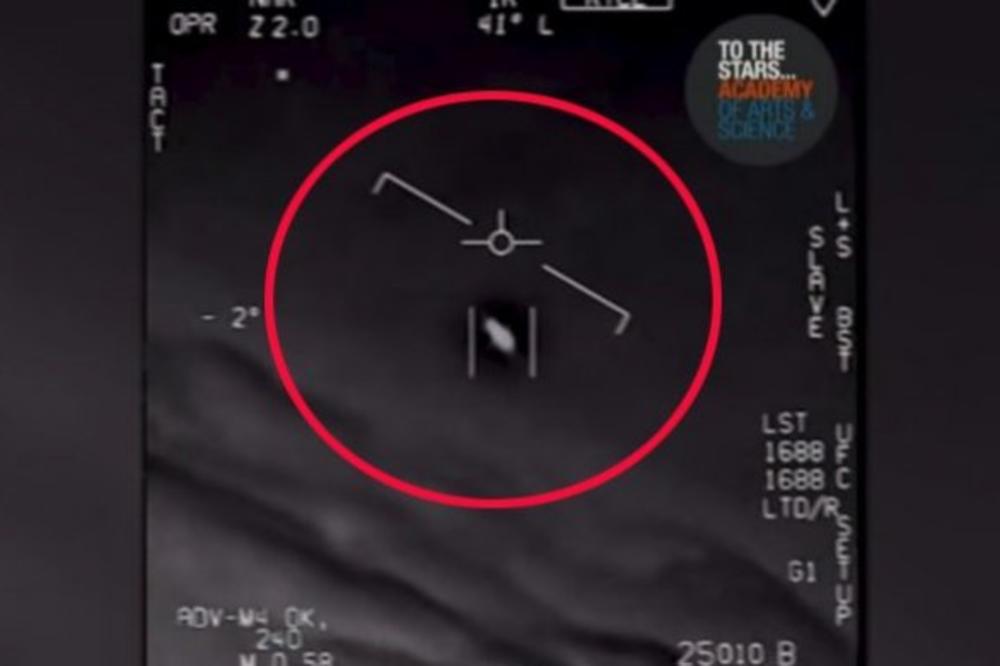 VOJNI SNIMAK KOJI POTVRĐUJE DA VANZEMALJCI POSTOJE! Vojska SAD prvi put priznala - NISMO SAMI NA PLANETI! (VIDEO)