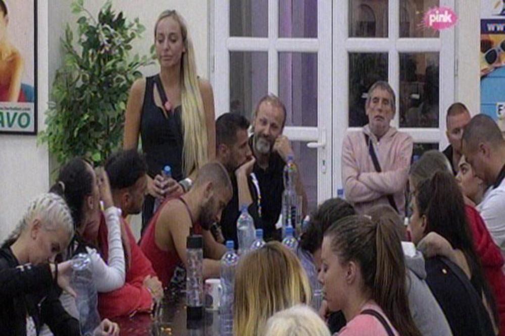 IMALA JE SPREMAN ODGOVOR! Luni je jasno zašto je Mića napada!