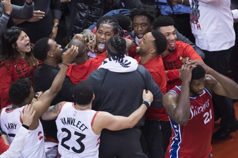 SREĆA NIJE VOLELA SRBE NOĆAS: Lenard izbacio Bobija i Sikserse u košem u poslednjoj sekundi!