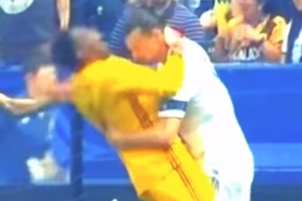 IBRAHIMOVIĆ HVATAO GOLMANA ZA GUŠU: Dečko, pa ti trikovi ne prolaze kod namazanog Šveđanina!