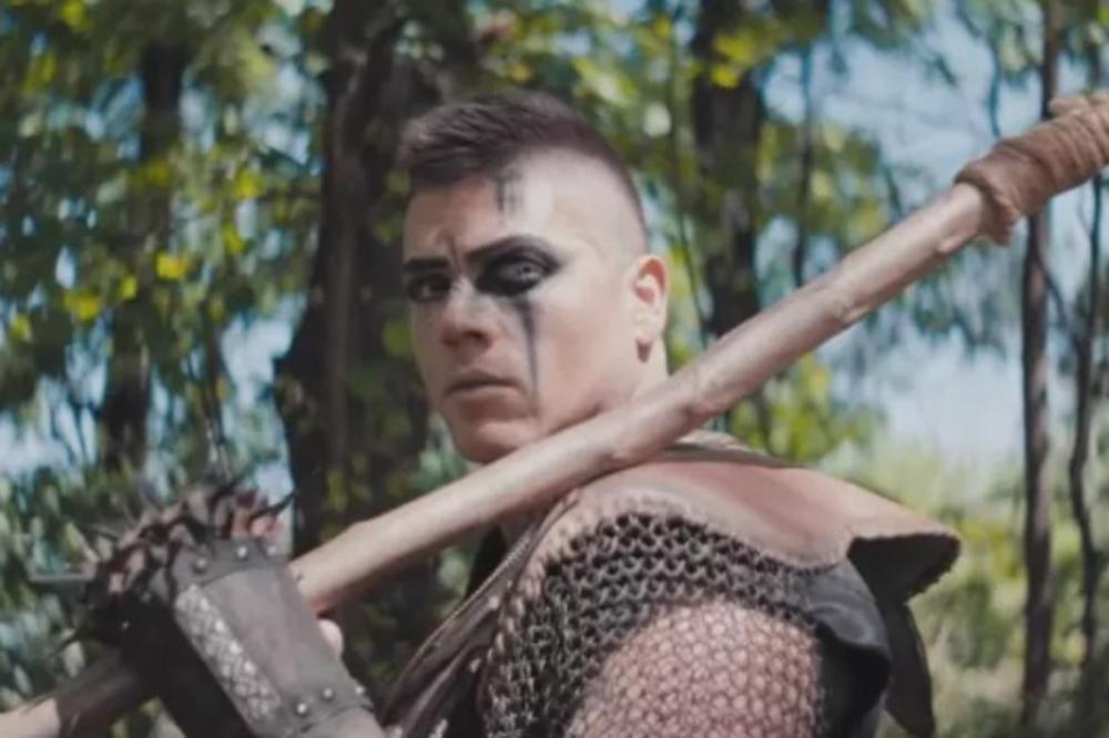 SLOBA RADANOVIĆ ODLEPIO PA ISPLJUVAO MUŠKARCE: Tebra, ko tebi brani da se BODEŠ STEROIDIMA ako je tako lakše!?