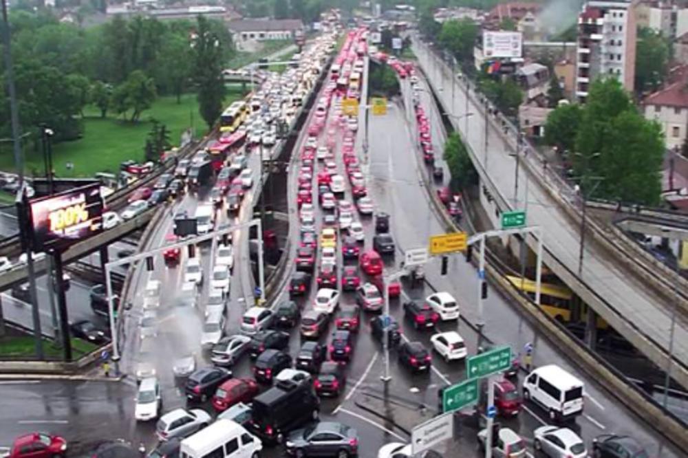 KOLAPS U BEOGRADU: Stvorile su se velike gužve, delove grada IZBEGAVAJTE!