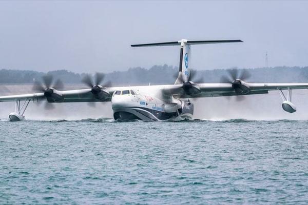 DIREKTAN SUDAR DVA AVIONA U LETU: Strašna NESREĆA iznad ALJASKE, još se traže LEŠEVI u VODI