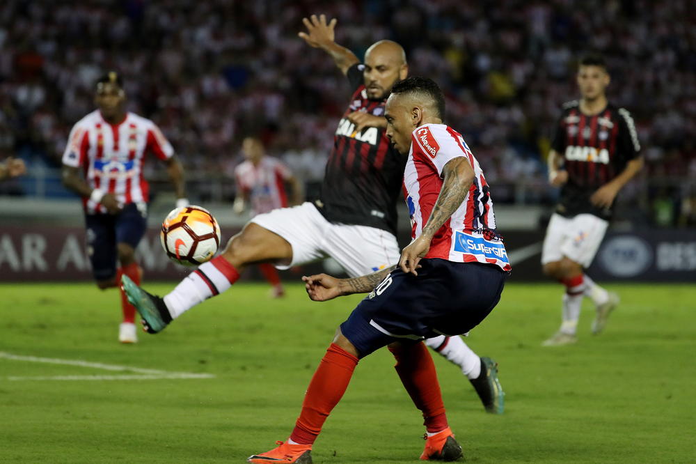 NISU IMALI POJMA ŠTA IM RADE: Klub dopingovao fudbalere bez njihovog znanja!