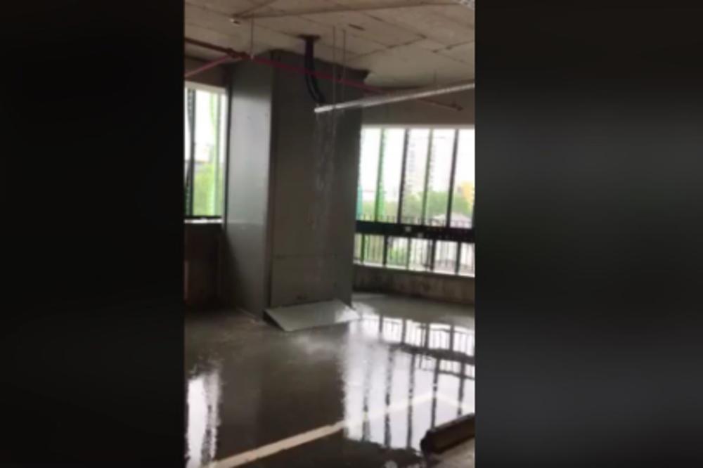 POPLAVLJEN NOVOSADSKI TRŽNI CENTAR U BLIZINI DUNAVA: Građani dele snimke potopa! (FOTO)