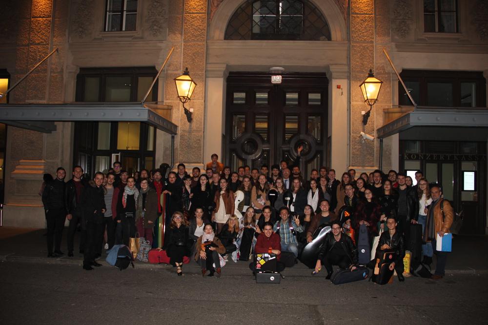 Čuveni Mandeal sa Rumunskim omladinskim orkestrom nastupa na Kolarcu