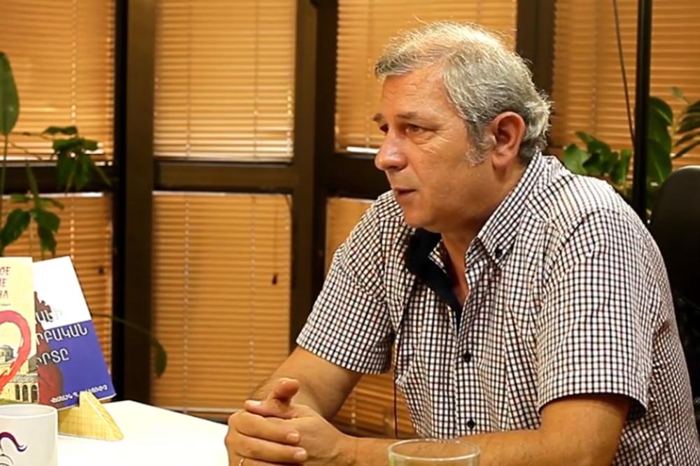 U ŽUTOJ KUĆI JOVANU SU IŠČUPALI SRCE! Johan je ubrzo počeo da SANJA PLAVOKOSOG DEČAKA I PRAVOSLAVNU CRKVU (VIDEO)