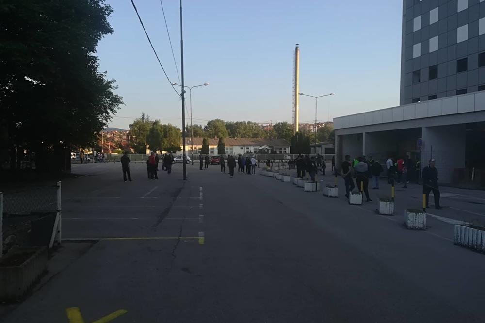 UPOZORENJE ZA GRAĐANE NIŠA: Nepoznati muškarac nasumično napada prolaznike, policija intenzivno traga za njim