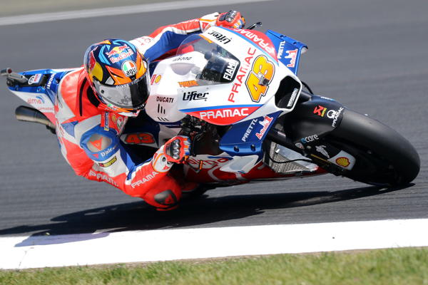 SLEDILA SE KRV U ŽILAMA SVIMA! KAKO JE OSTAO ŽIV?! Stravičan pad motocikliste na treningu, prestravio novinara!