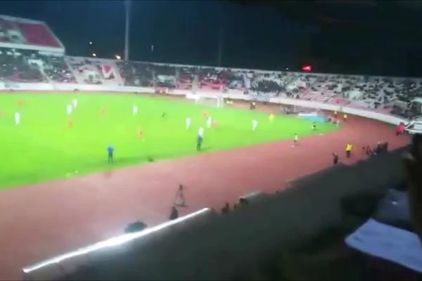 ČIM JE PARTIZAN DAO GOL: Grobari brutalno vređali Lalatovićevu suprugu!