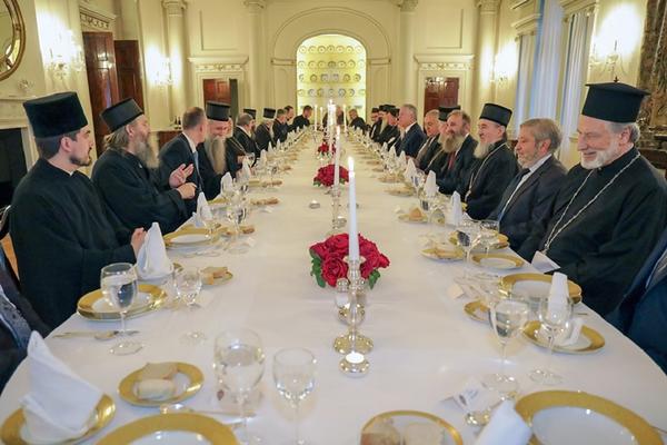 PATRIJARH IRINEJ I VRH SPC POSLE VUČIĆA, ODLUKE SABORA PRENELI KARAĐORĐEVIĆU! Održana TAJNA VEČERA na BELOM DVORU