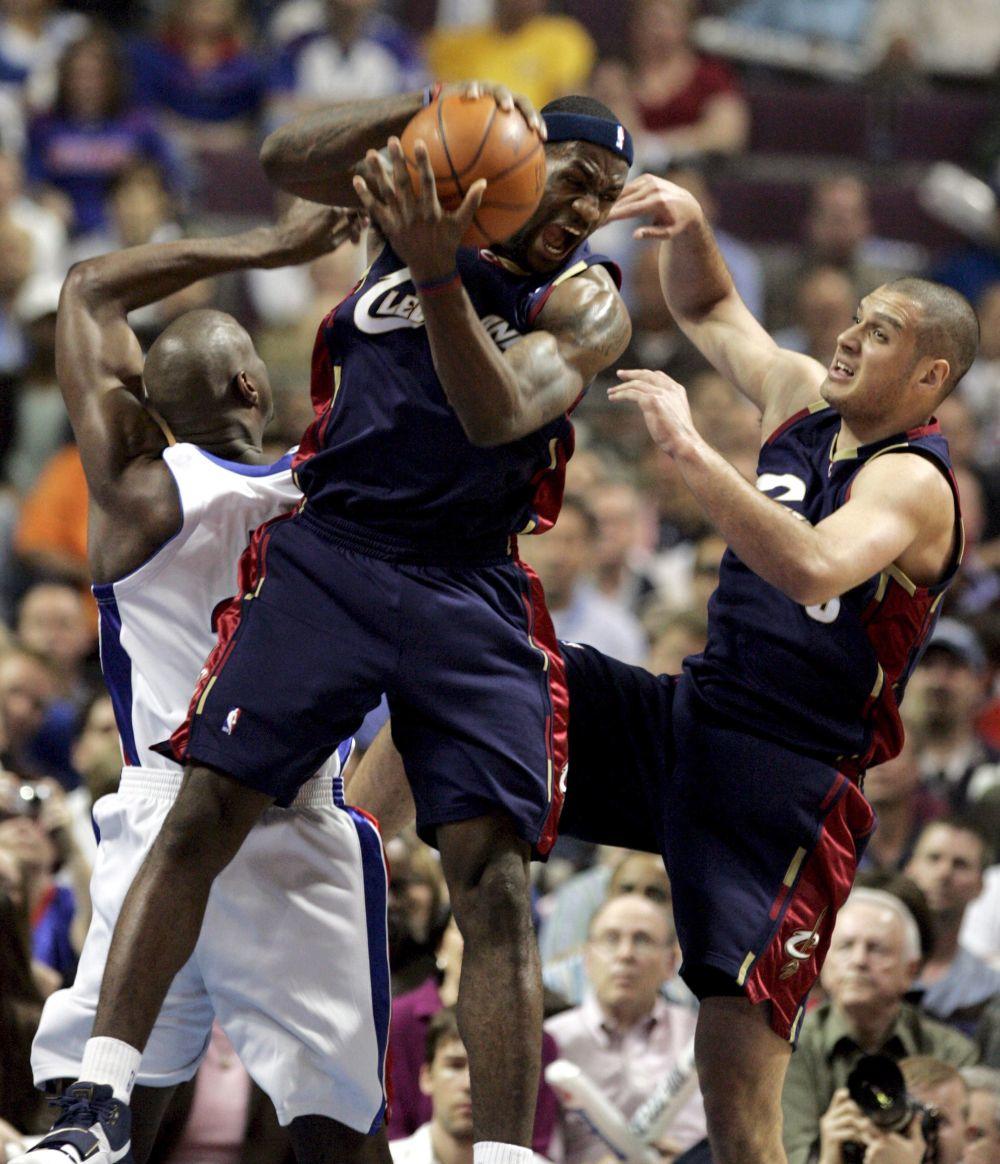 Saša Pavlović i Lebron Džejms kada su zajedno igrali za Klivlend