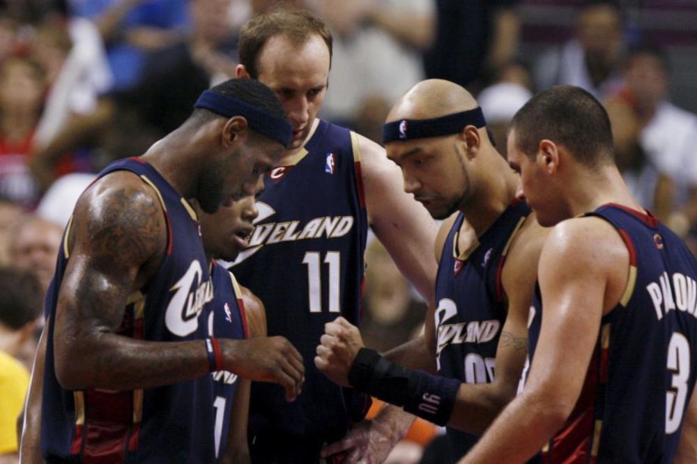 SAŠA PAVLOVIĆ O NBA KARIJERI: Garnet rekao da sam rasista, Šek me ujeo za nogu, prava istina o Lebronovom mercedesu